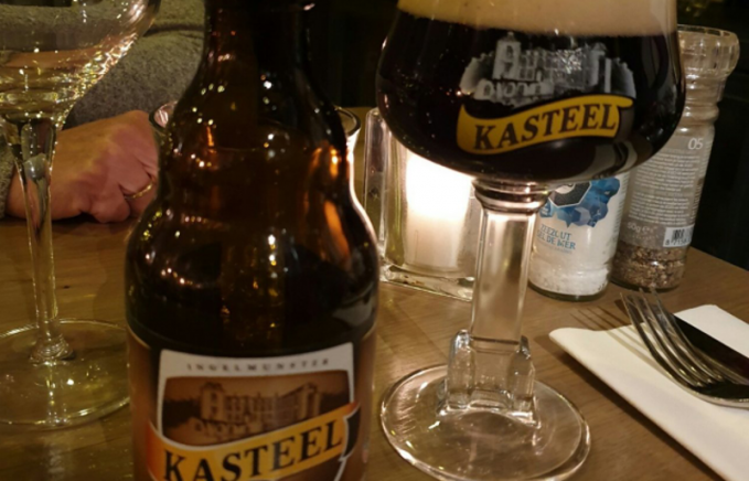 foto van bier kasteel donker foto van bier kasteel donker